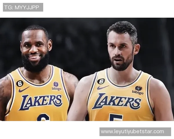 詹姆斯职业生涯对战对手已达1821人最新对手为凯莱布乐福